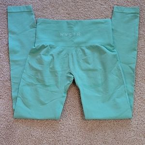 Mint contour NVGTN leggings, size small